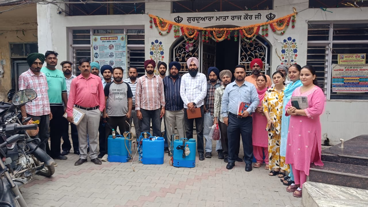 ਜਿ਼ਲ੍ਹੇ ਦੇ ਉੱਚ-ਜ਼ੋਖਮ ਖੇਤਰਾਂ ਵਿਚ ਡੇਂਗੂ ਰੋਕਥਾਮ ਲਈ ਸਮੂਹਿਕ ਸਰਵੇਖਣ ਜਾਰੀ